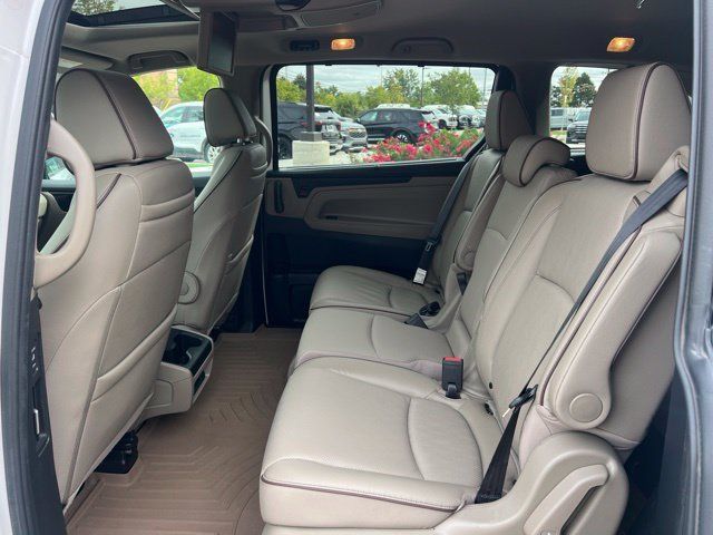 Used 2024 Honda Odyssey Elite image 18