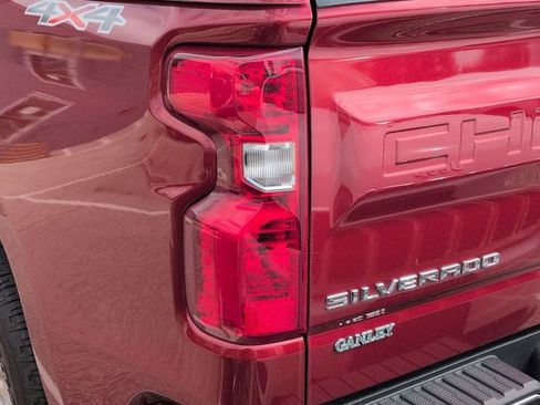 Used 2019 Chevrolet Silverado 1500 LT w/ All-Star Edition image 9