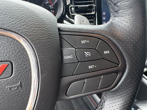 Used 2025 Dodge Durango GT AWD/4WD image 33