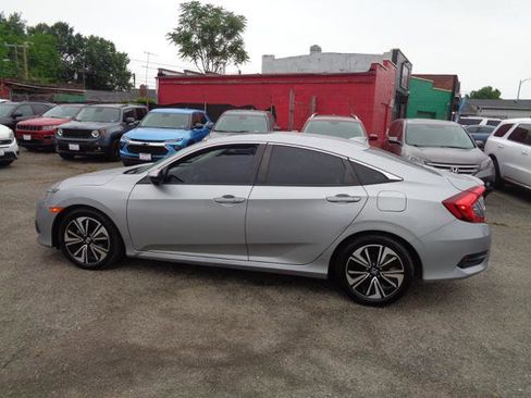 Used 2017 Honda Civic EX-L image 4