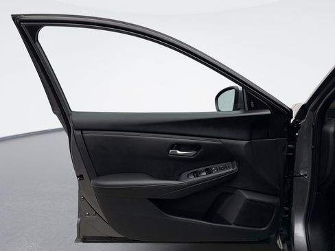 Used 2024 Nissan Sentra SV w/ All-Weather Package image 9