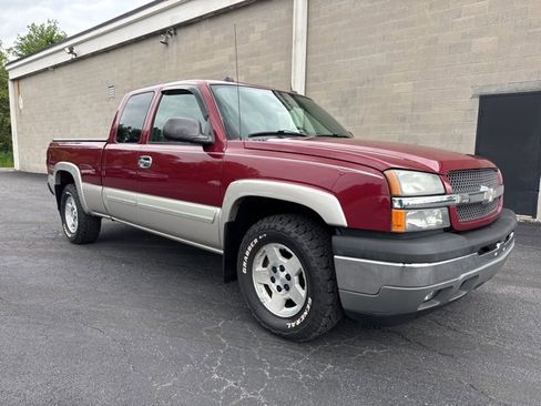 Used 2005 Chevrolet Silverado 1500 w/ Safe And Sound Package image 10