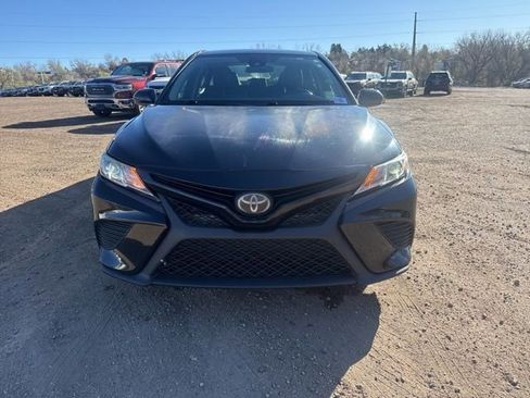 Used 2019 Toyota Camry SE image 8