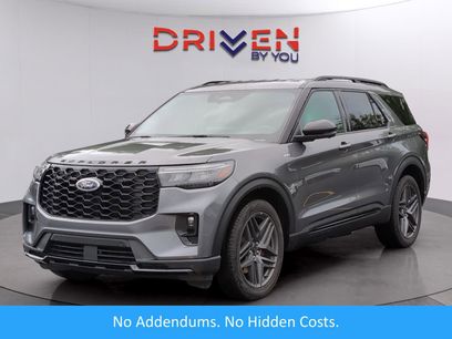 Used 2025 Ford Explorer ST-Line w/ ST-Line Street Pack