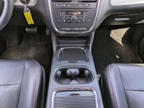 Used 2019 Dodge Grand Caravan GT image 17