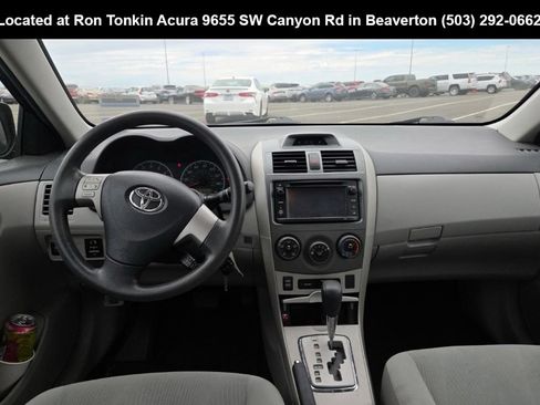 Used 2013 Toyota Corolla LE FWD image 8