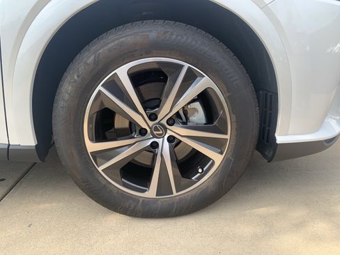 Used 2026 Lexus RX 350 Premium w/ Accessory Package (Z1) FWD image 13