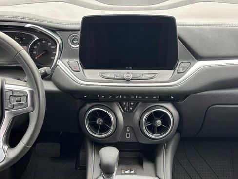 Certified 2024 Chevrolet Blazer LT w/ Convenience Package image 13
