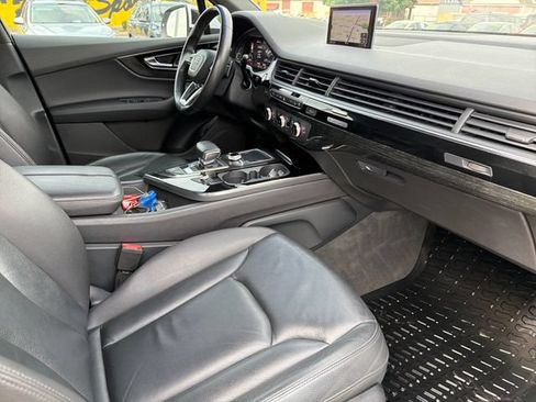 Used 2017 Audi Q7 3.0T Premium Plus AWD/4WD image 21