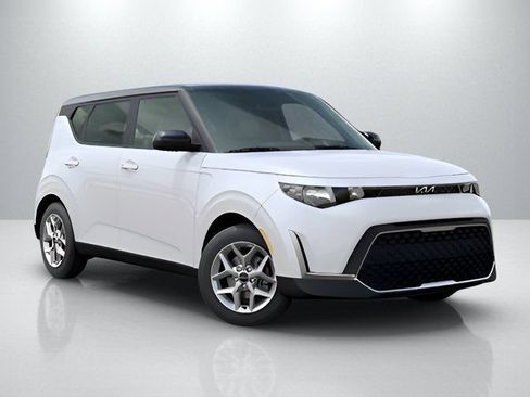 Used 2025 Kia Soul S FWD image 8