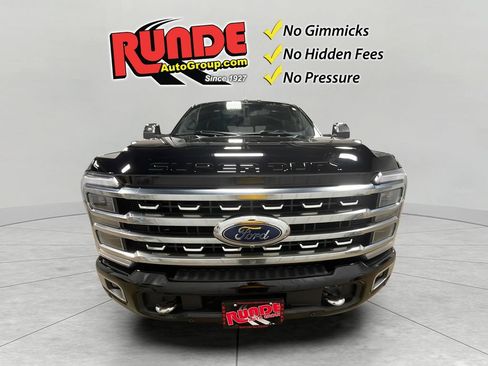 Used 2023 Ford F250 Platinum AWD/4WD image 9