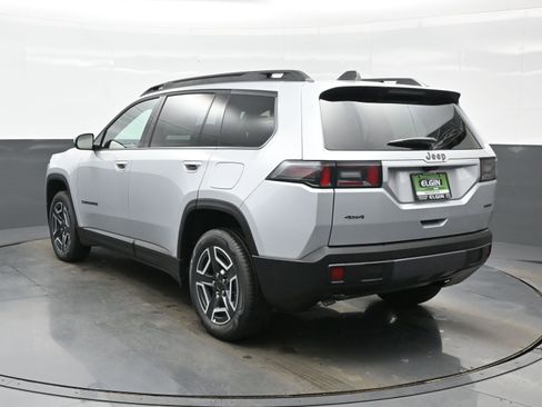 New 2026 Jeep Cherokee Laredo image 4