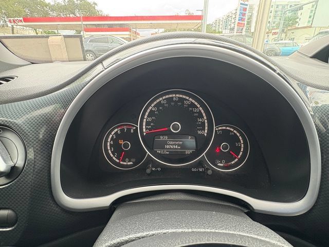 Used 2013 Volkswagen Beetle Turbo FWD image 20