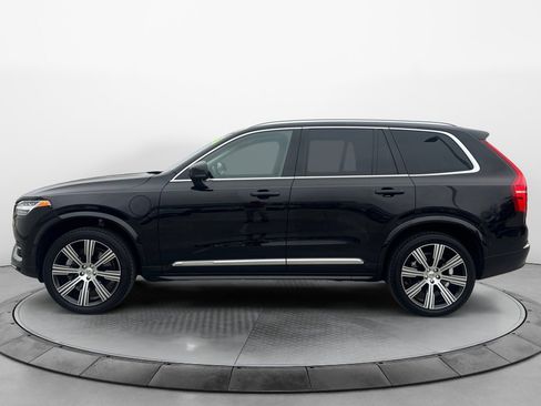 Certified 2023 Volvo XC90 T8 Plus w/ Protection Package Premier image 4