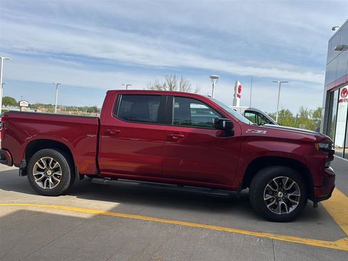 Used 2019 Chevrolet Silverado 1500 RST AWD/4WD image 7