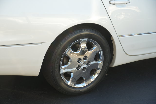 Used 2001 Lexus LS 430 RWD image 24