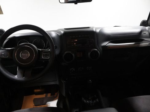 Used 2013 Jeep Wrangler Unlimited Sport w/ Max Tow Pkg AWD/4WD image 14