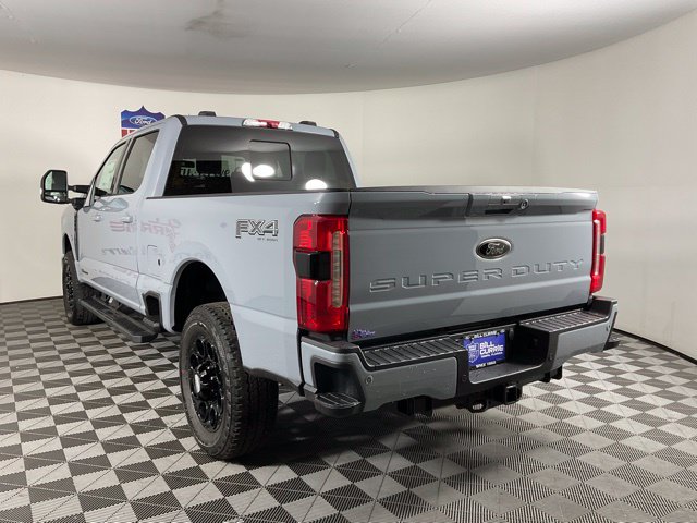 New 2026 Ford F250 Lariat w/ Black Appearance Package AWD/4WD image 5
