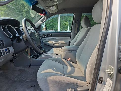 Used 2011 Toyota Tacoma 4x4 Double Cab w/ SR5 Pkg #2 image 14