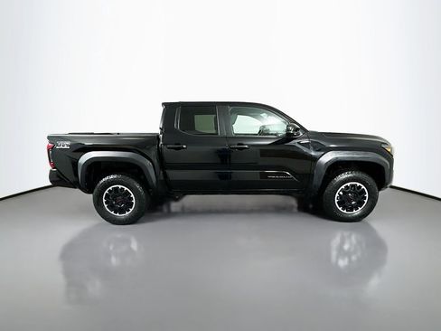 Used 2024 Toyota Tacoma TRD Off-Road AWD/4WD image 4