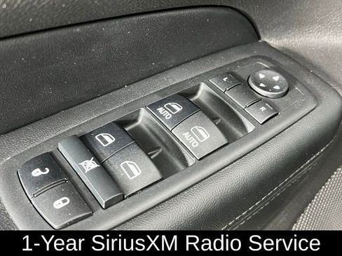 Used 2017 Jeep Grand Cherokee Altitude image 14