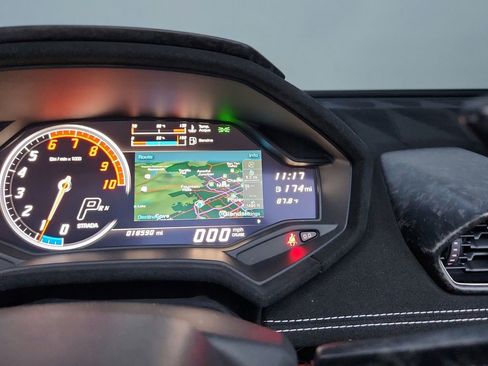 Used 2019 Lamborghini Huracan Performante image 34