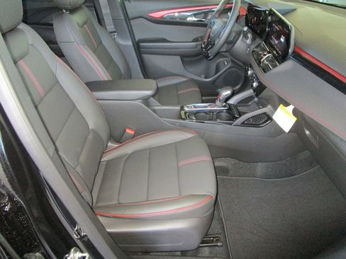 New 2026 Chevrolet TrailBlazer RS w/ Convenience Package FWD image 18