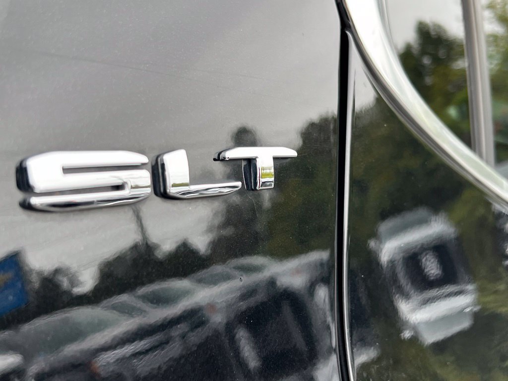 Used 2020 GMC Acadia SLT AWD/4WD image 12