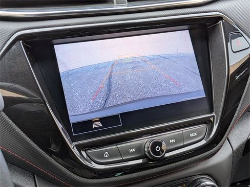 Used 2021 Chevrolet TrailBlazer RS w/ Technology Package image 15