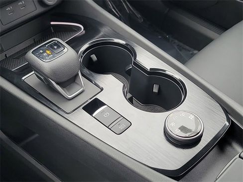 Used 2025 Nissan Rogue SL image 31