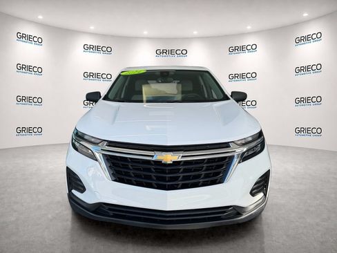 Used 2024 Chevrolet Equinox LS w/ LS Convenience Package FWD image 2