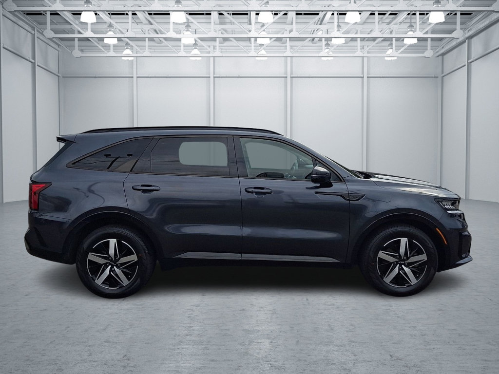 Used 2023 Kia Sorento S w/ Panoramic Sunroof Package FWD image 12
