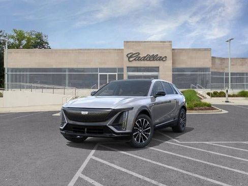 New 2026 Cadillac Lyriq Sport RWD image 8
