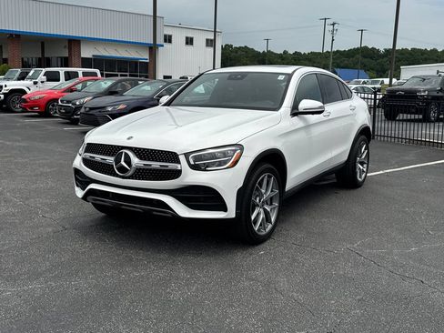 Used 2023 Mercedes-Benz GLC 300 4MATIC Coupe image 2