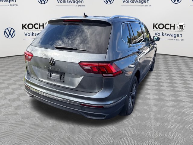 Used 2023 Volkswagen Tiguan SE FWD image 7