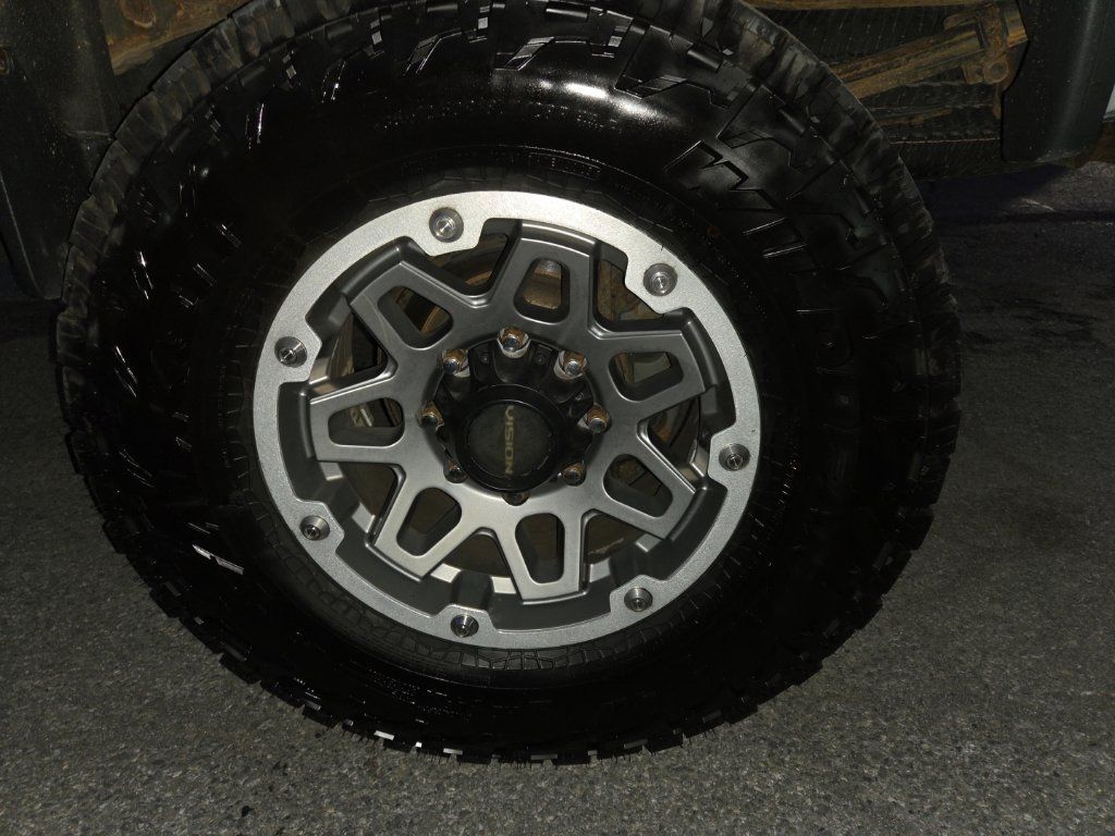 Used 2016 GMC Sierra 2500 SLT w/ Snow Plow Prep Package AWD/4WD image 23