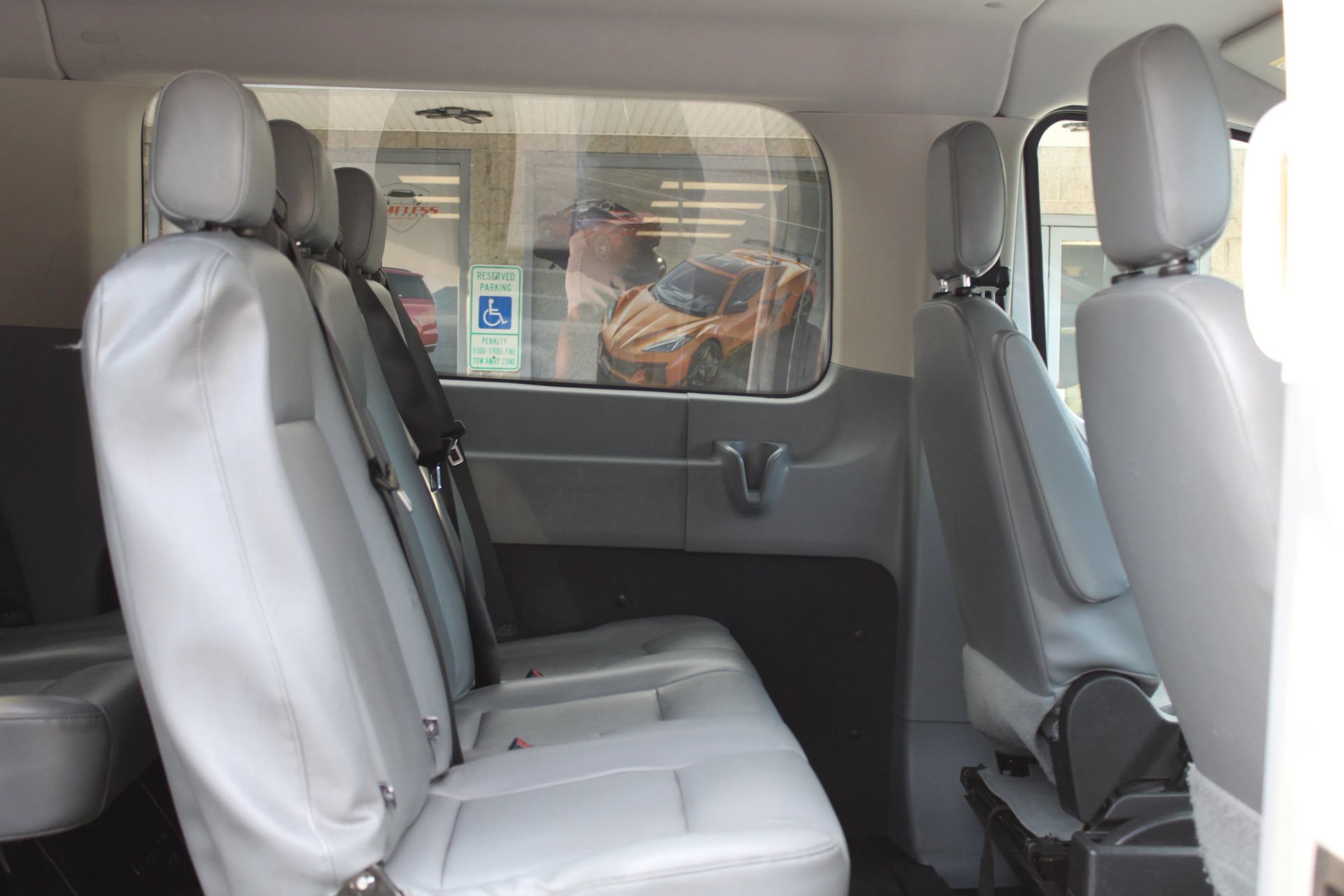 Used 2016 Ford Transit 350 XL RWD image 10