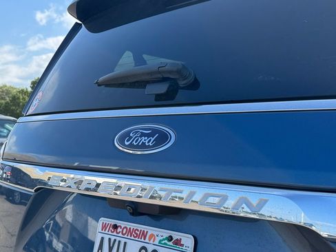 Used 2019 Ford Expedition Max Limited w/ Equipment Group 301A AWD/4WD image 37