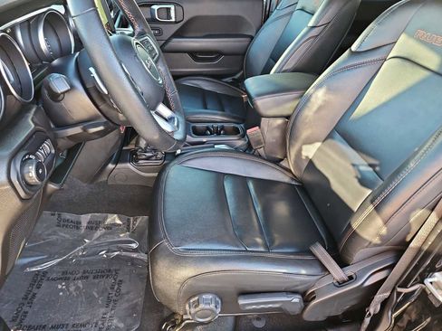 Used 2022 Jeep Wrangler Unlimited Rubicon w/ Trailer Tow Package image 16