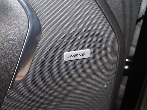 Used 2023 GMC Yukon XL SLT image 44