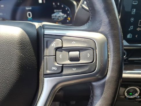 Used 2022 Chevrolet Silverado 1500 LT AWD/4WD image 29