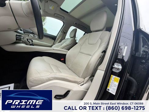 Used 2019 Volvo XC90 T6 Momentum w/ Protection Package Premier AWD/4WD image 10