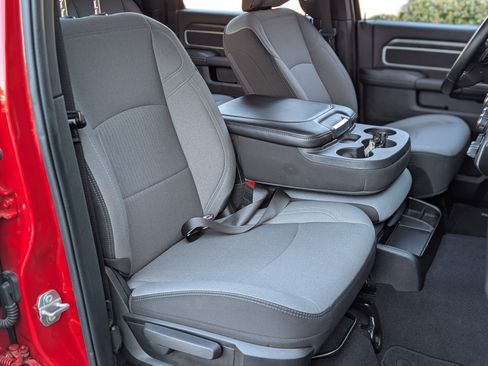 Used 2024 RAM 2500 Big Horn w/ Bed Utility Group image 20