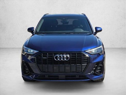 Used 2021 Audi Q3 2.0T Premium image 2