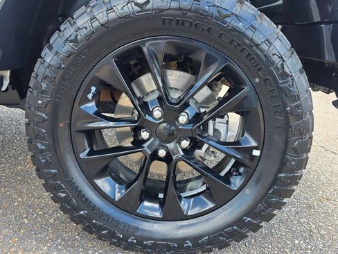 Used 2021 Jeep Wrangler Unlimited Sahara w/ Cold Weather Group AWD/4WD image 26