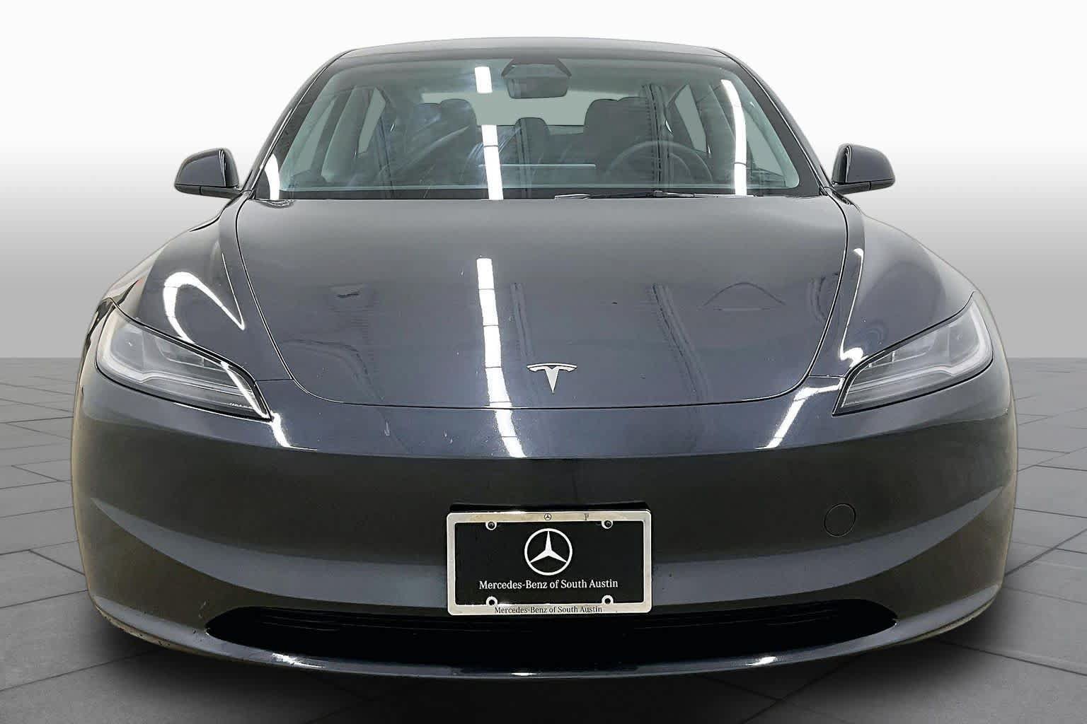 Used 2024 Tesla Model 3 Standard Range RWD image 3
