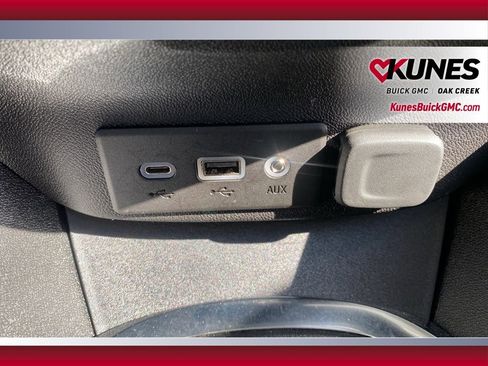 Used 2025 Chevrolet Malibu LT image 26