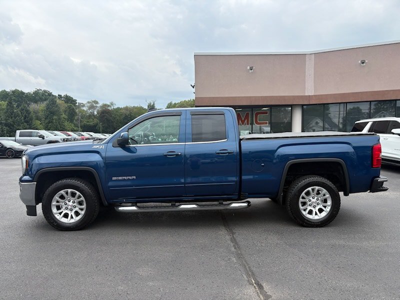 Used 2018 GMC Sierra 1500 SLE w/ SLE Value Package AWD/4WD image 2