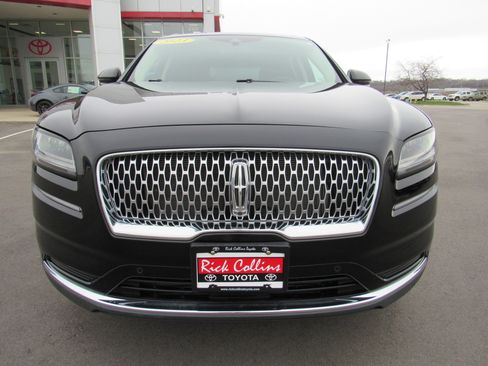 Used 2023 Lincoln Nautilus Reserve w/ Equipment Group 201A AWD/4WD image 3