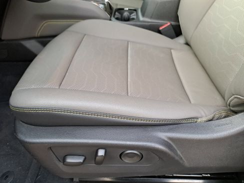 Used 2025 Chevrolet Colorado ZR2 w/ Technology Package image 29